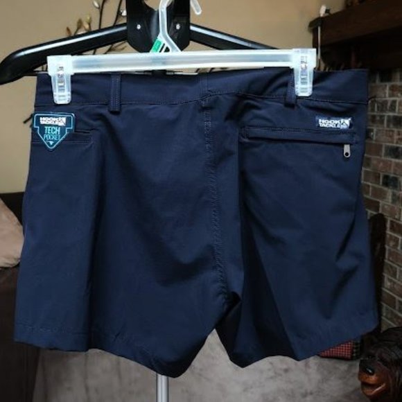 NWT Hook & Tackle Coastland ladies fishing shorts sz 10 - Picture 2 of 3